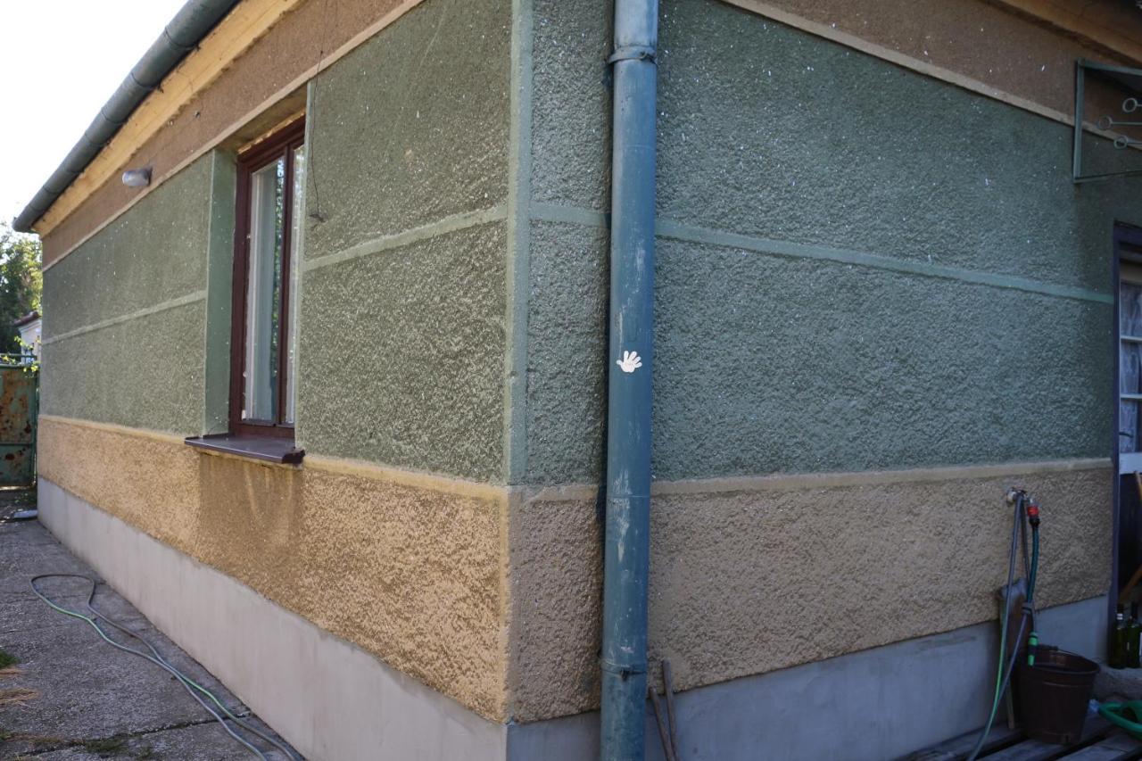 Vinyl House Guest House Strekov ภายนอก รูปภาพ